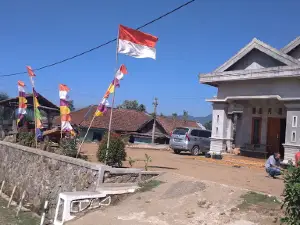 LAPANGAN BOLA NGARIP