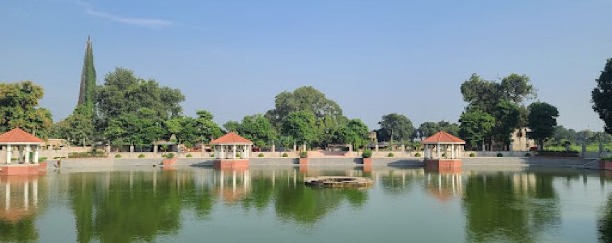 Narayan Sarover