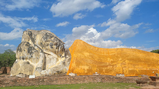 Reclining Buddha Sai Yat - Phra Buddha Sai Yat