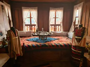 Kyorpev house - Kotel