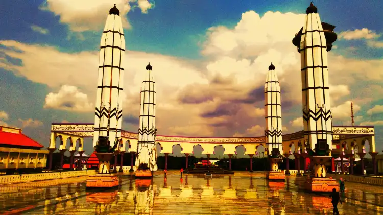 Hotel dekat Masjid Agung Jawa Tengah (MAJT)
