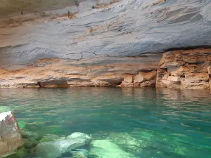 Heet Cave