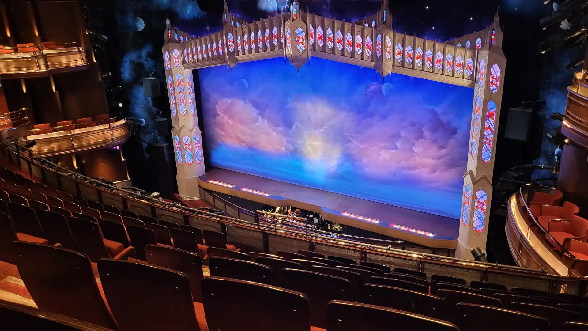 Hotels near Prince of Wales Theatre