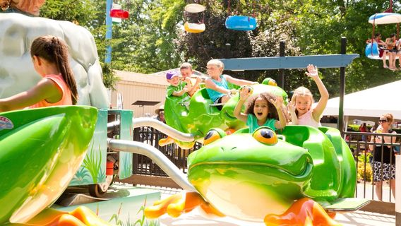 Dutch Wonderland Family Amusement Park