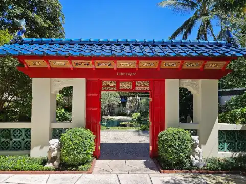 Hotels near The Society of the Four Arts