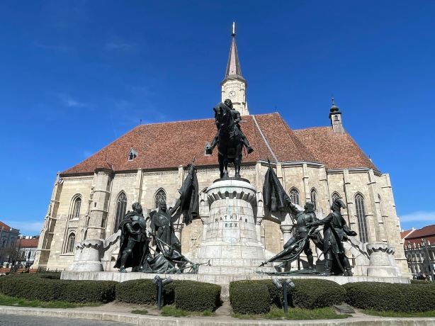Matthias Corvinus Statue
