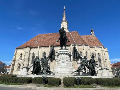 Matthias Corvinus Statue