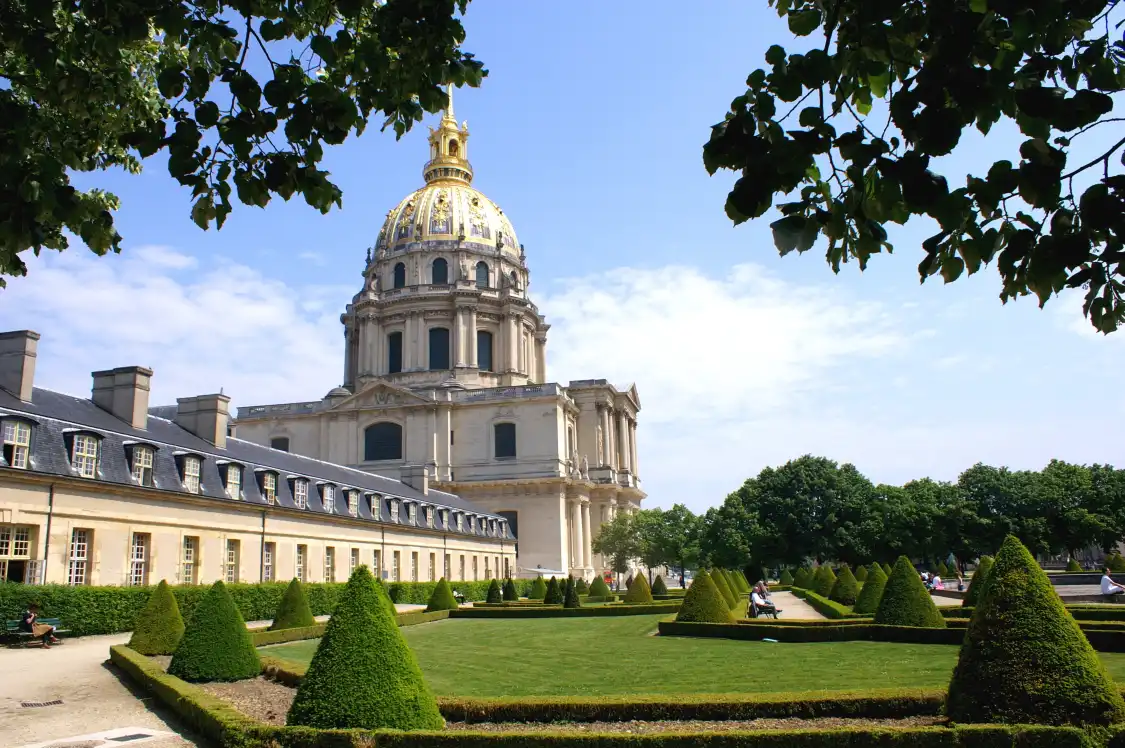 Hotels near Intendant Garden