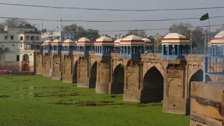 Hotels in Jaunpur