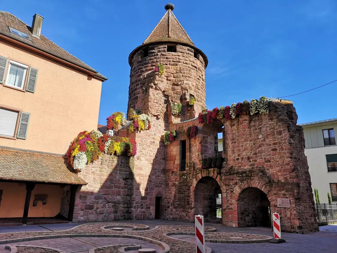 Hotels near Storchenturm