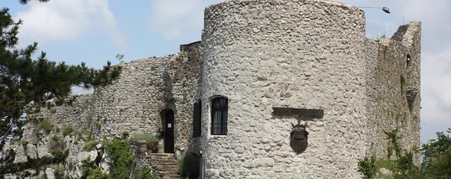 Socerb/San Servolo Castle