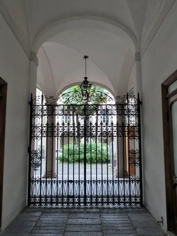 Hotel in zona Palazzo Vidiserti Dozzio