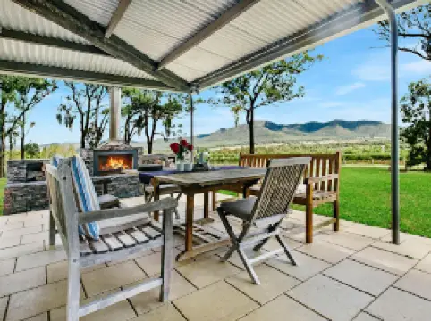 Winmark Wines & Winmark Art Gallery