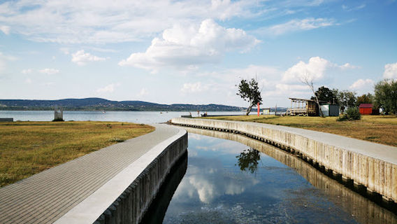 Lake Velence open beach