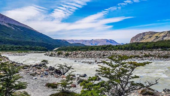 Laguna Torre Trail