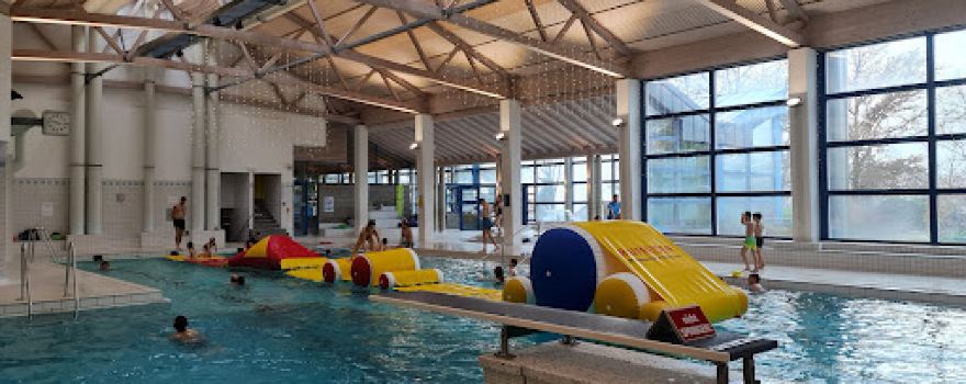 Indoor and outdoor pools Aquarina
