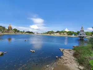 Buddha Maitreya