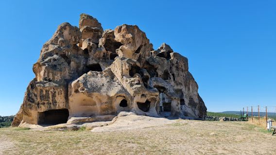 YAZILI KAYA