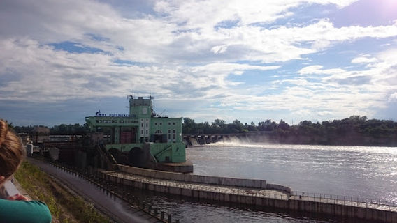 Memorial "Geroicheskim Zashchitnikam Volkhova"
