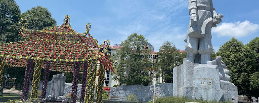 Tượng đài Lê Lợi