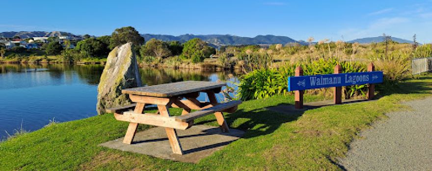 Waimanu Lagoon