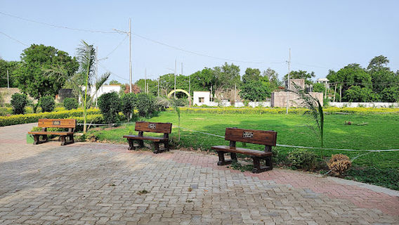 Janta Garden, DHORAJI