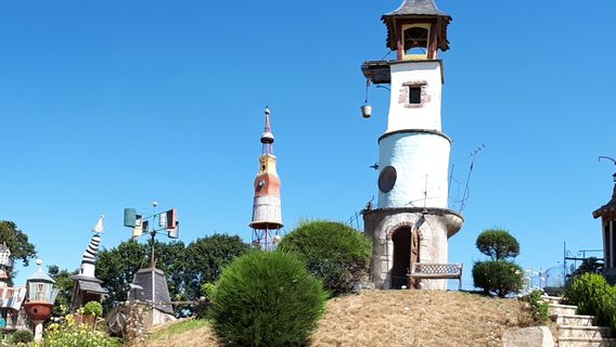 Museum of the Junkyard Poet