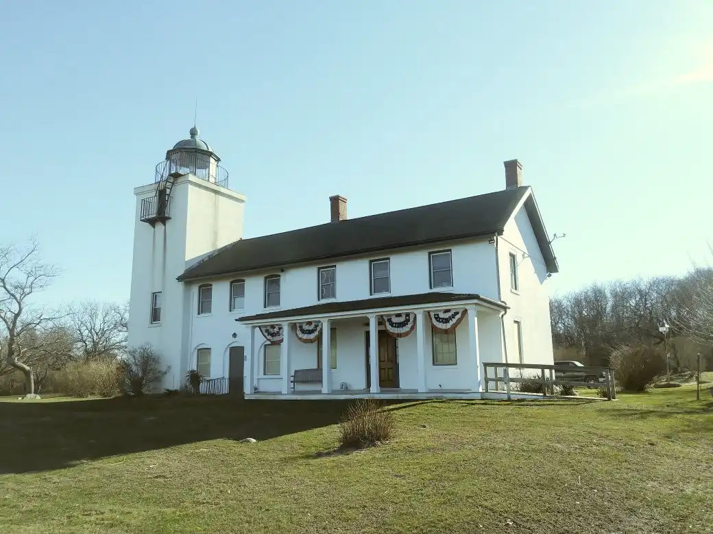 Hotel dekat Horton Point Lighthouse and Nautical Museum