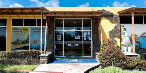 查理斯·達爾文中心