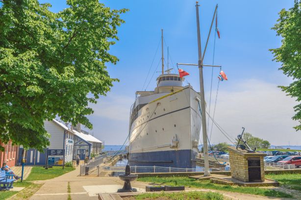 Great Lakes Museum