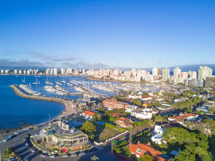 Hotels near Puerto de Punta del Este