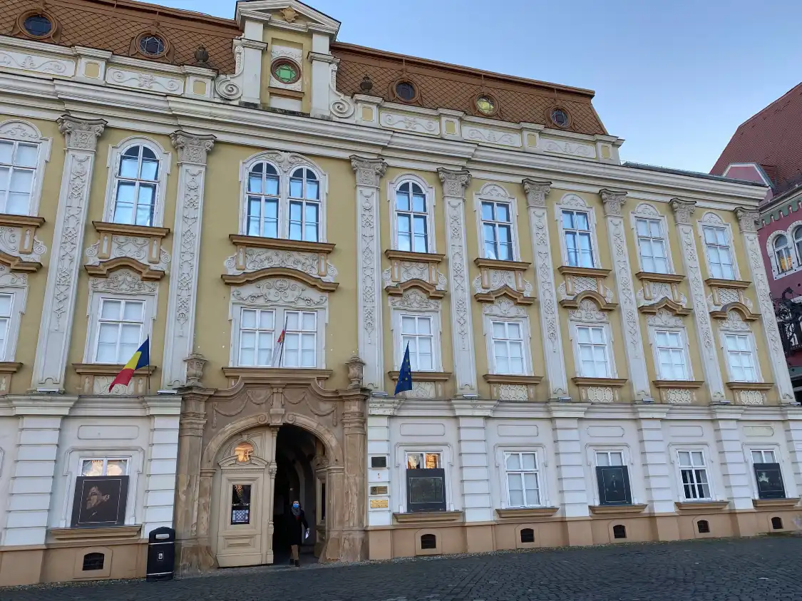 Hotels near Timișoara Art Museum