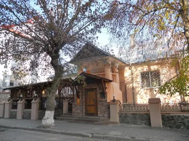 Peter I House