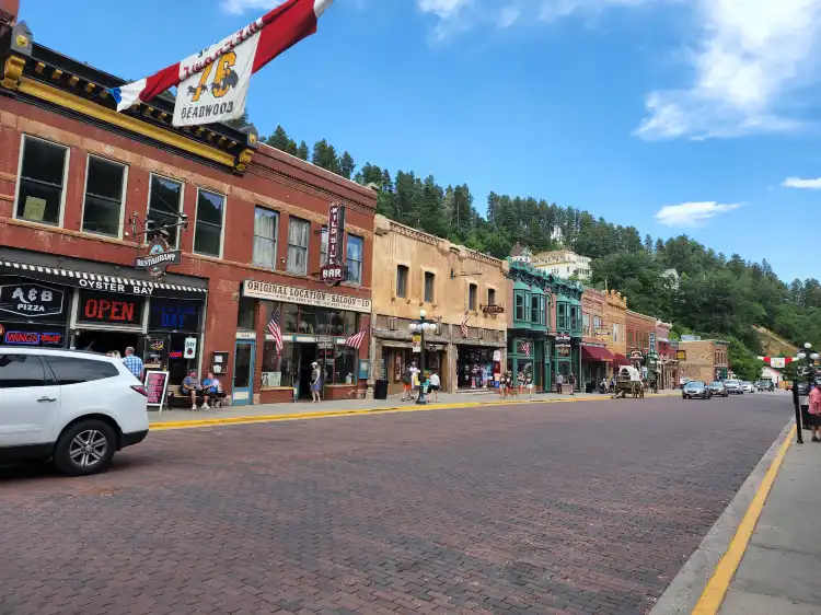 Hotels in Lawrence County
