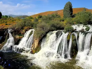 Muradiye Selalesi
