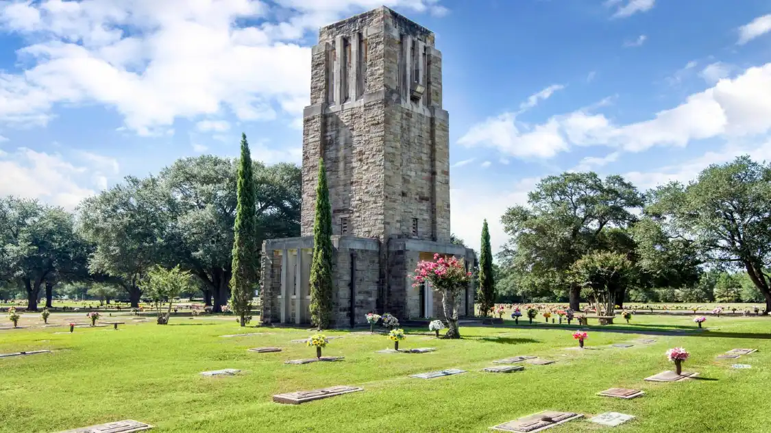 Hotels near Centuries Memorial Funeral Home & Park