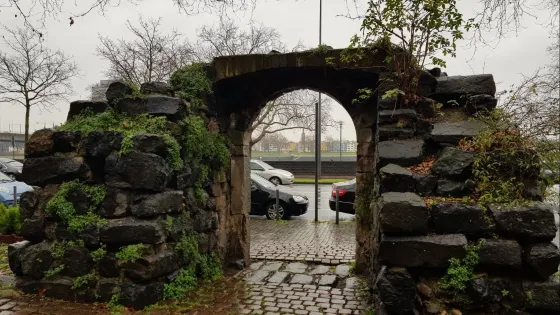 Puerta Ciudad Romana