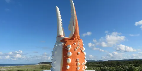 Crab Claw Statue