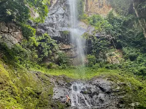 O Qué Pipi Waterfall