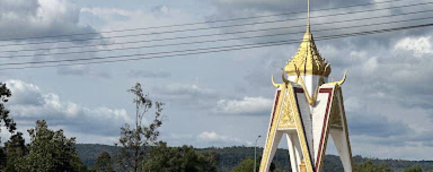 Koh Kong Independence monument