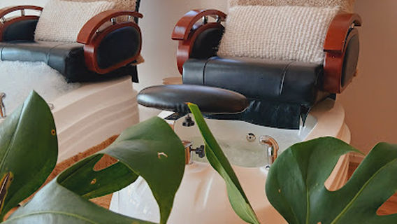 Island (Glow) Skin and Beauty