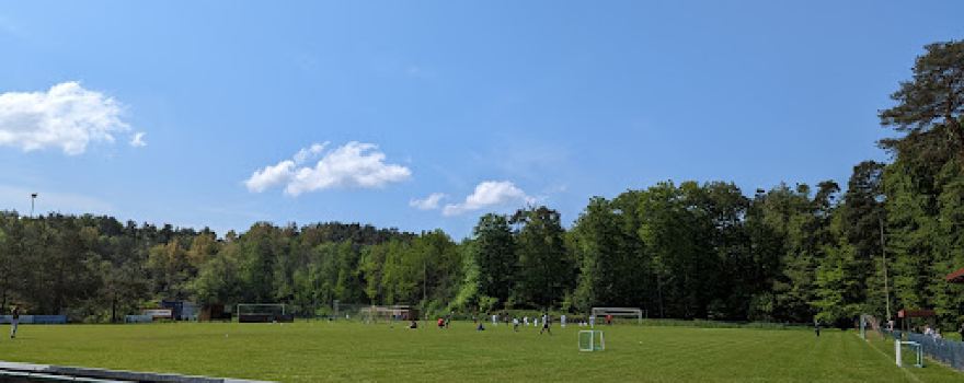 Fußballplatz