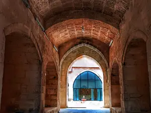 Mamahatun Türbesi