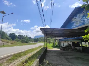 Lapangan Futsal Elang Sekayam