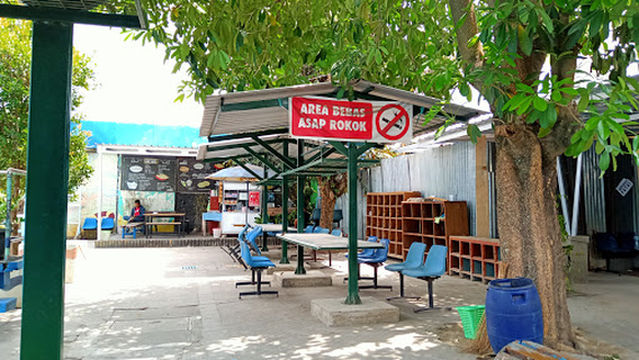 Kolam Renang Umbang Tirto