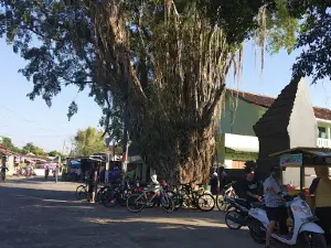 Prawoto Main Square