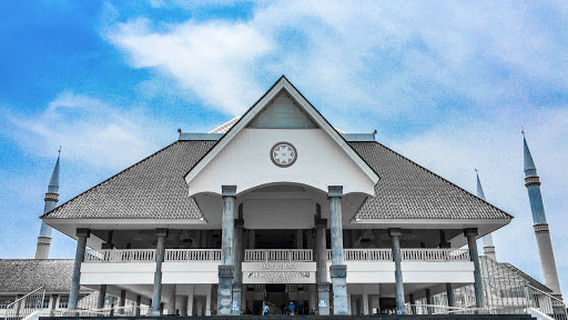 K. H. Hasyim Asy'ari Grand Mosque