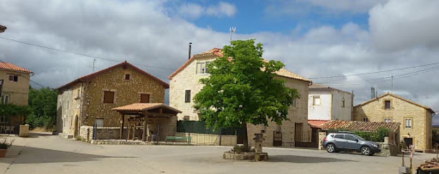Plaza mayor (Pesadas De Burgos