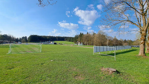 Schmiedefelder Sportplatz