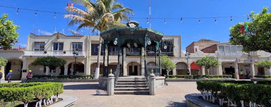 Plaza Principal Acatlan de Juárez